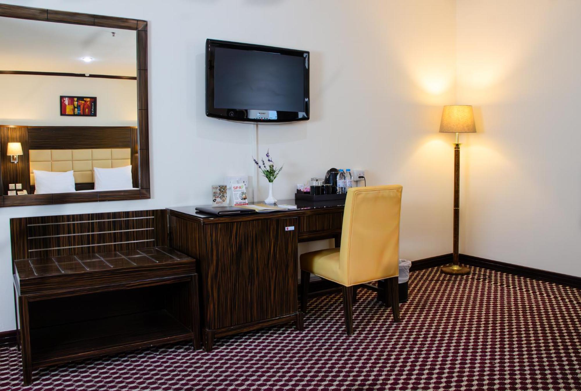 Fortune Karama Hotel Дубай Экстерьер фото